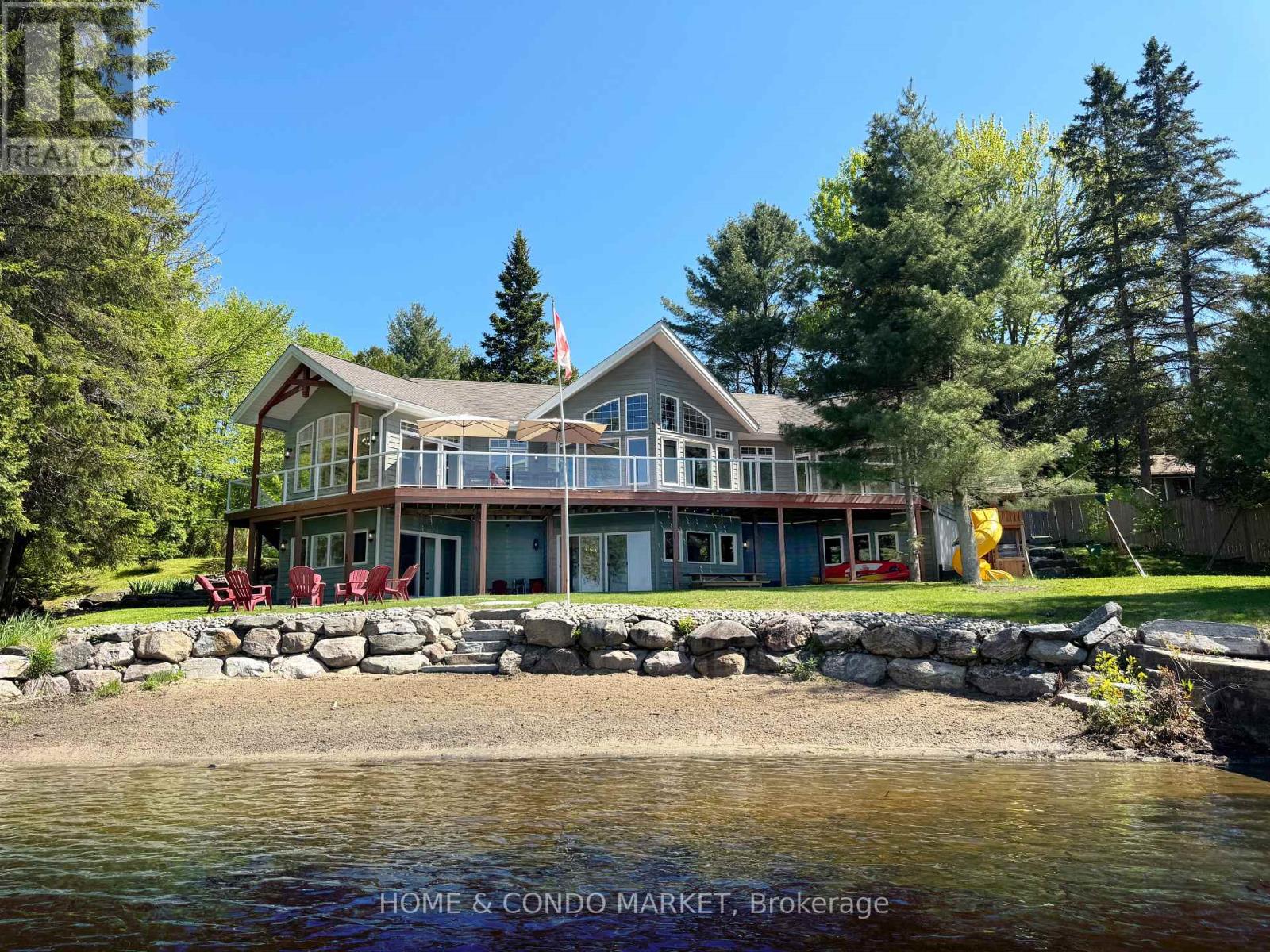 14 CHARLES AVENUE, McKellar, Ontario