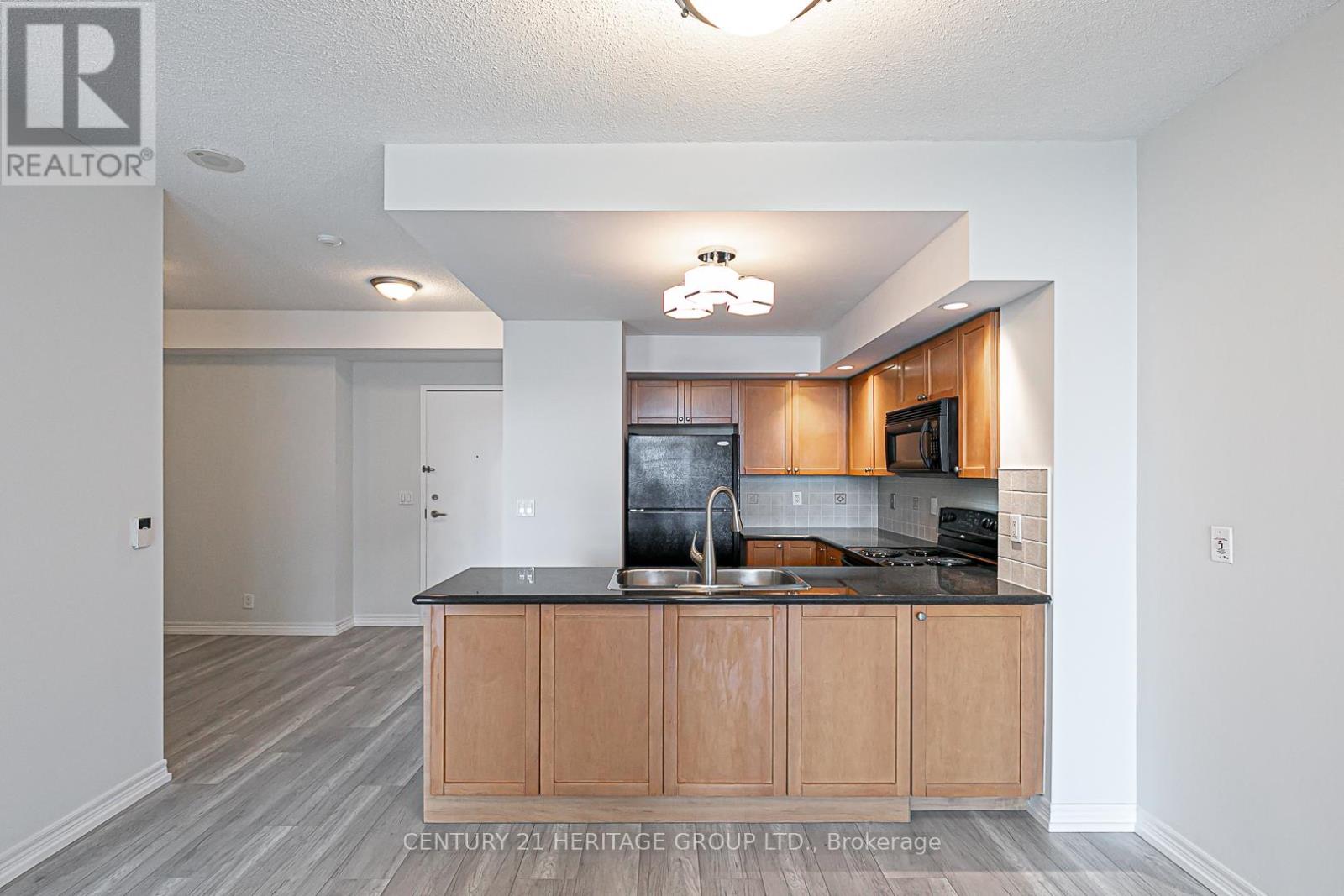 905 - 33 Cox Boulevard, Markham, Ontario  L3R 8A6 - Photo 14 - N12211142