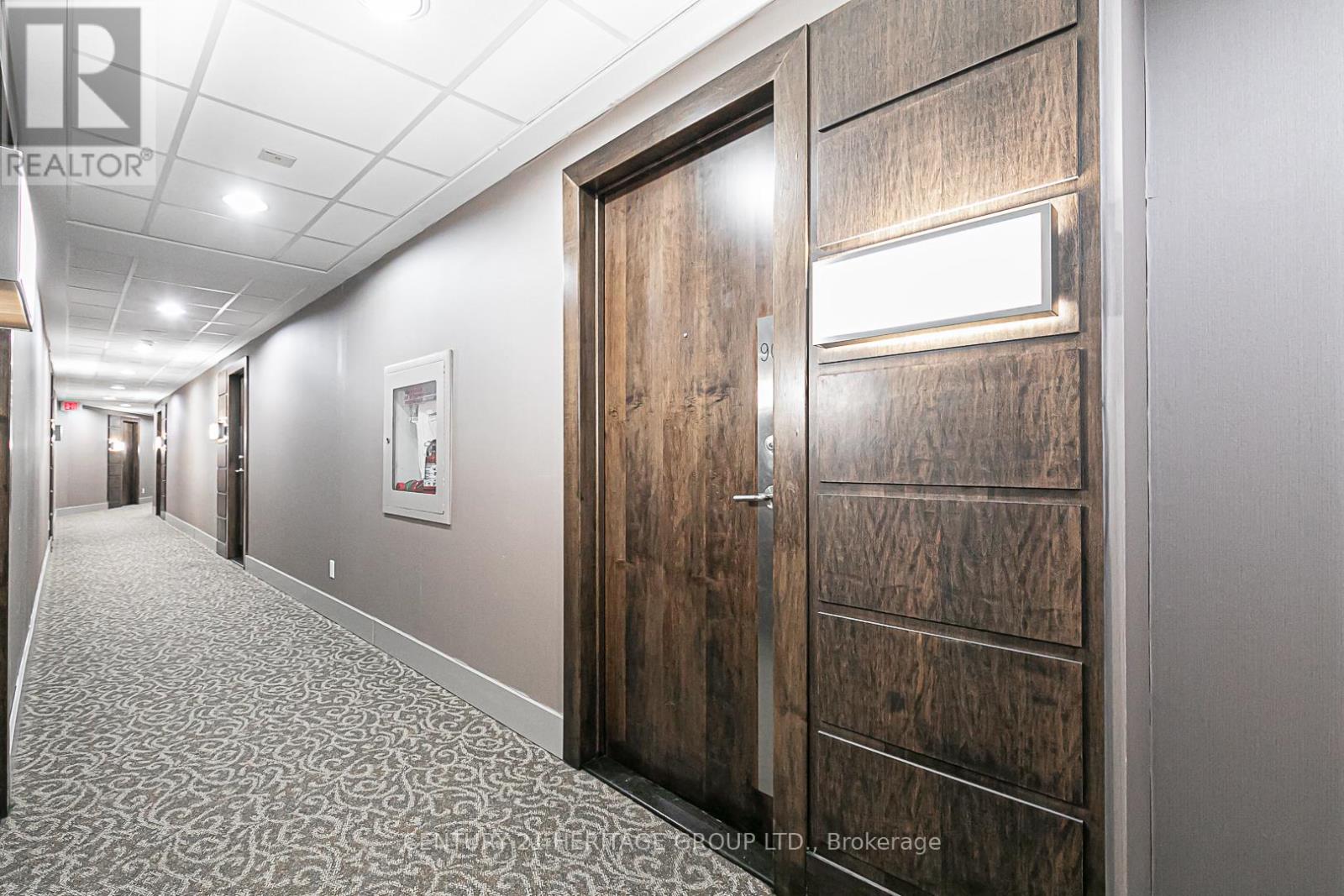 905 - 33 Cox Boulevard, Markham, Ontario  L3R 8A6 - Photo 6 - N12211142