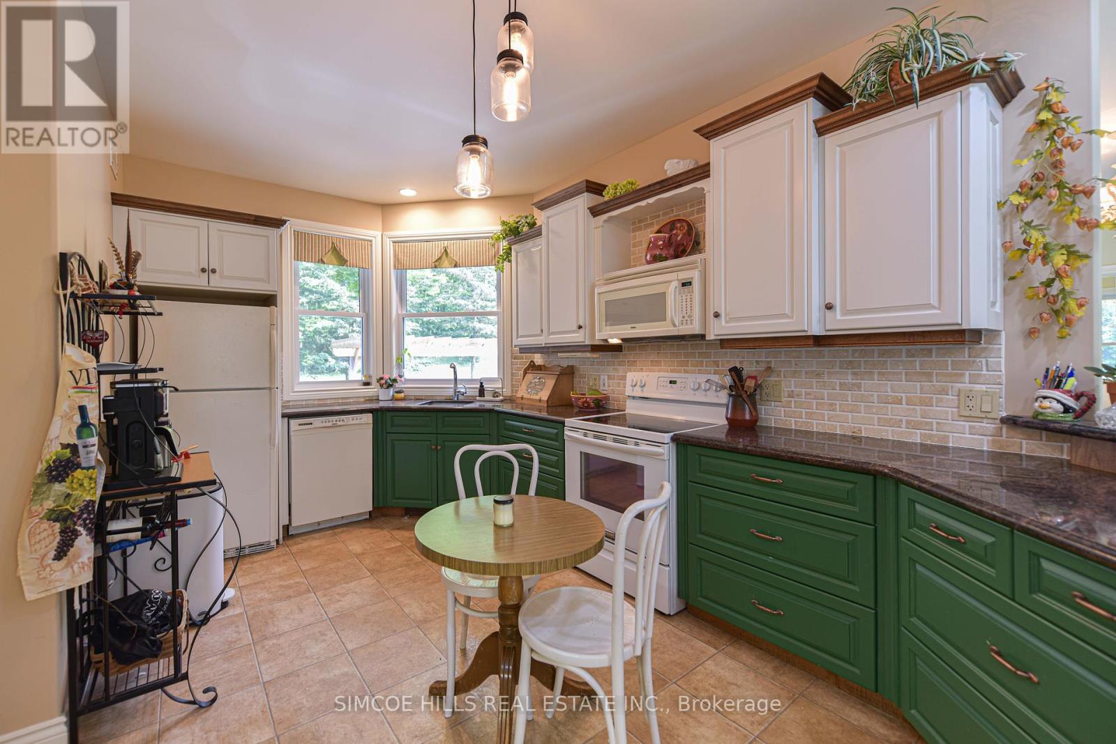 131 Eady Station Road, Oro-Medonte, Ontario  L0K 1E0 - Photo 29 - S12211150
