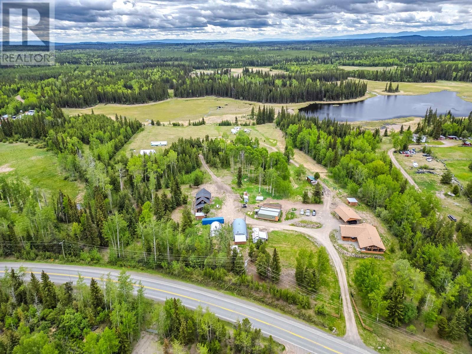 5606 Little Fort 24 Highway, Lone Butte, British Columbia  V0K 2E2 - Photo 3 - R3013959