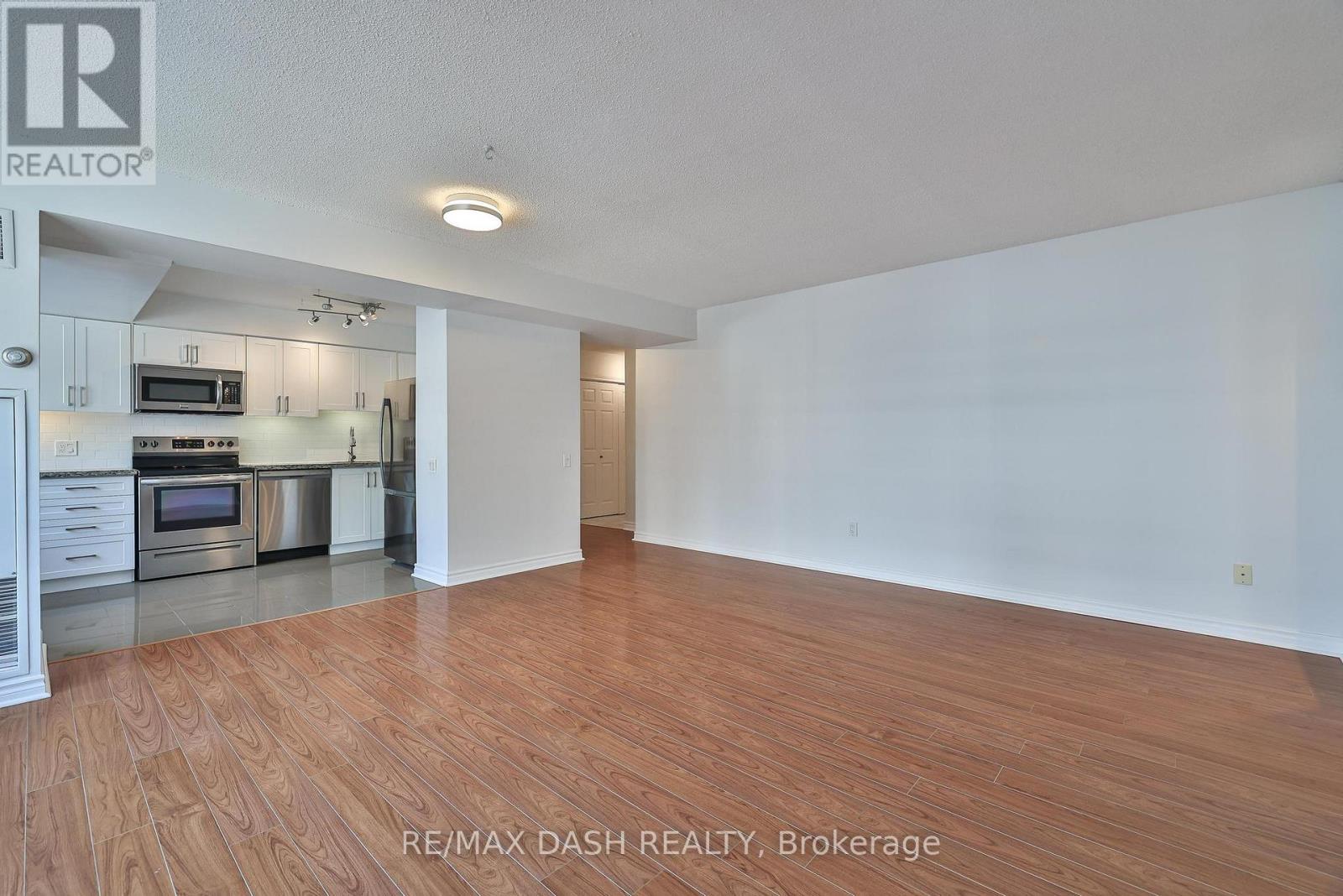 2004 - 71 Simcoe Street, Toronto, Ontario  M5J 2S9 - Photo 17 - C12210122
