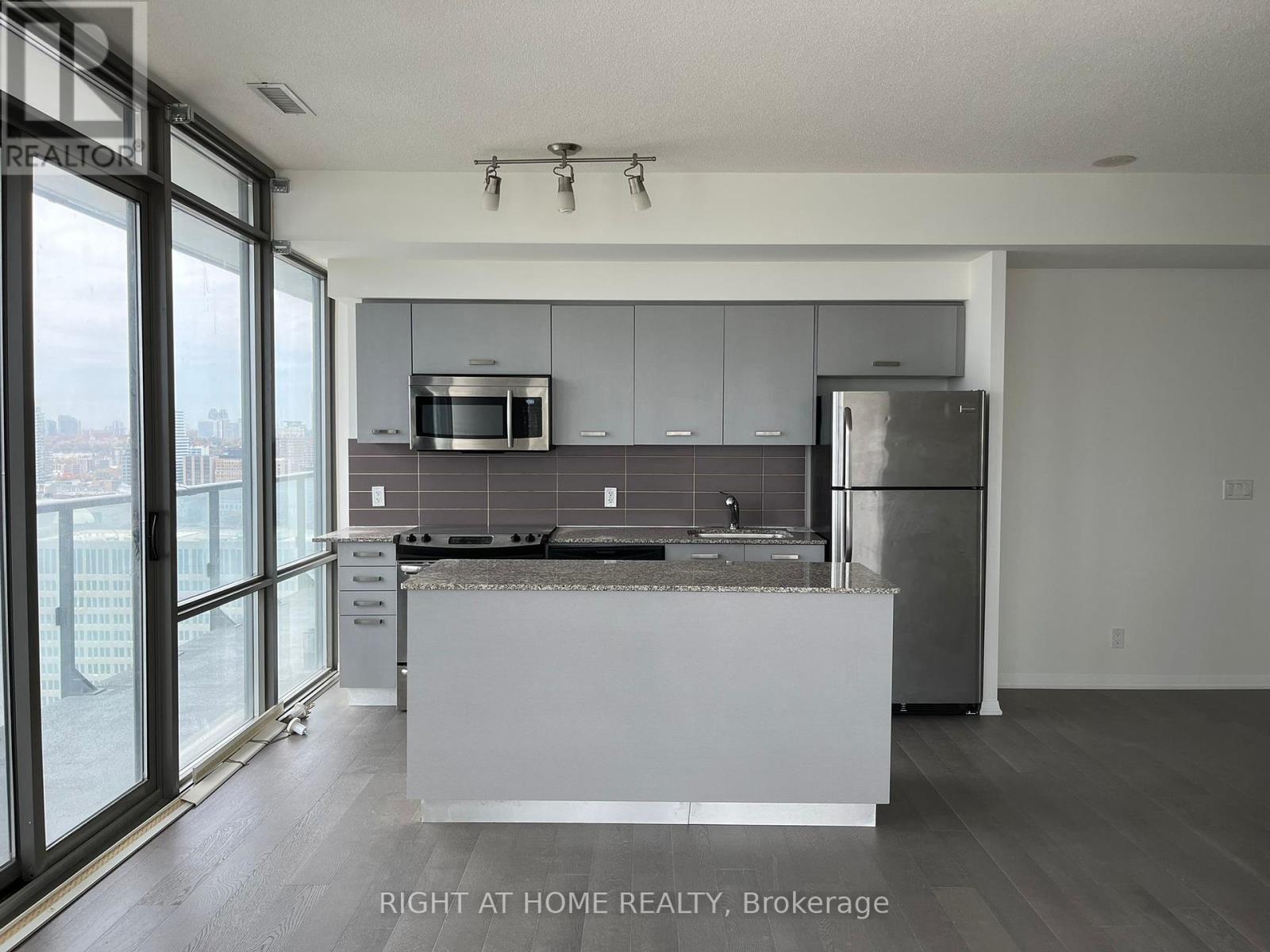 2910 - 832 Bay Street, Toronto, Ontario  M5S 1Z6 - Photo 6 - C12204686