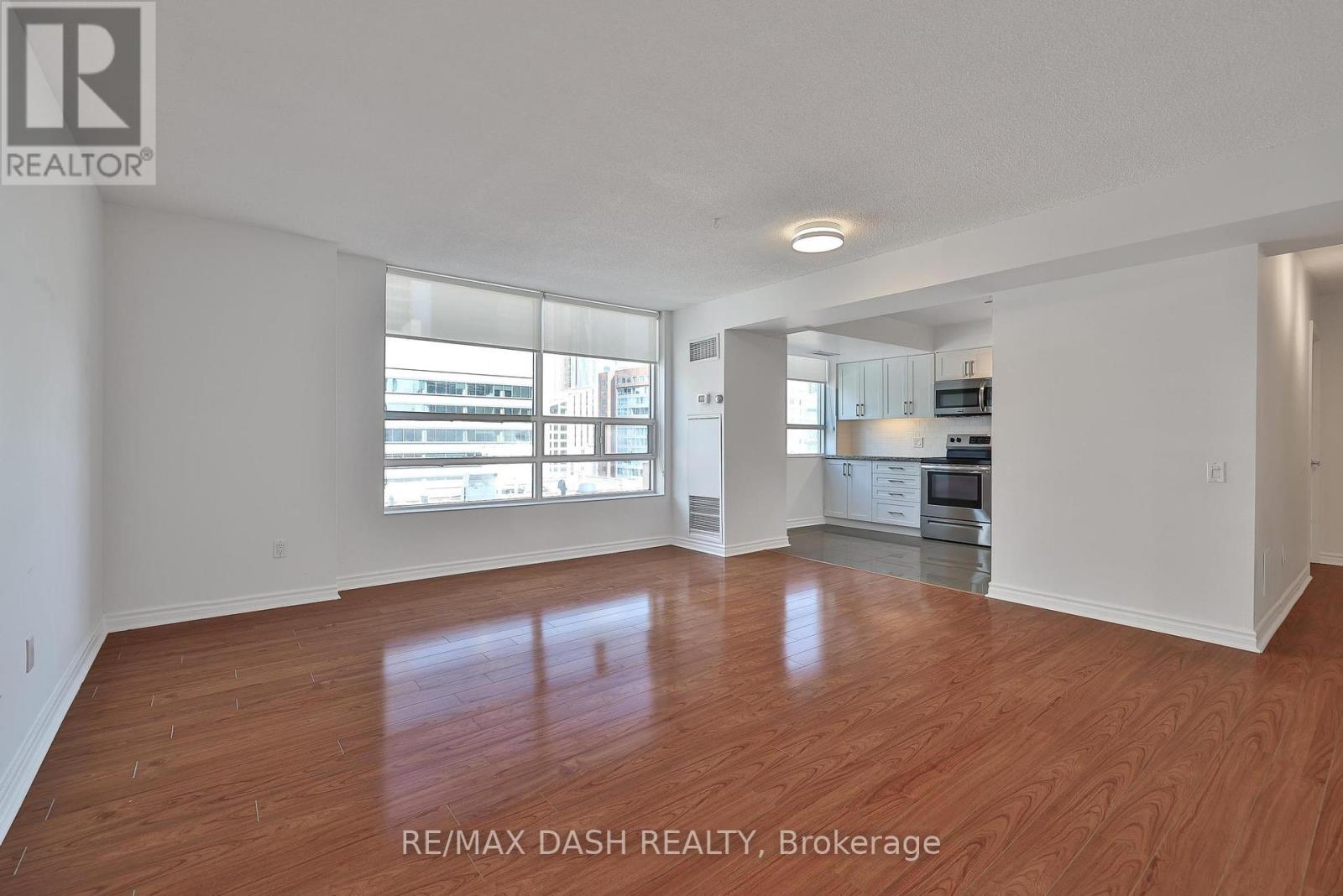 2004 - 71 Simcoe Street, Toronto, Ontario  M5J 2S9 - Photo 16 - C12210122