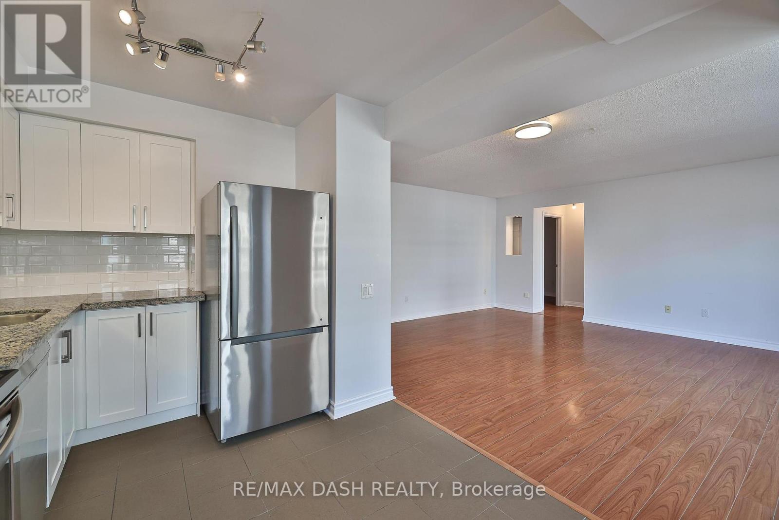 2004 - 71 Simcoe Street, Toronto, Ontario  M5J 2S9 - Photo 24 - C12210122