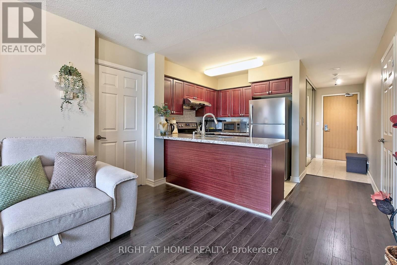 1612 - 68 Grangeway Avenue, Toronto, Ontario  M1H 0A1 - Photo 4 - E12209122