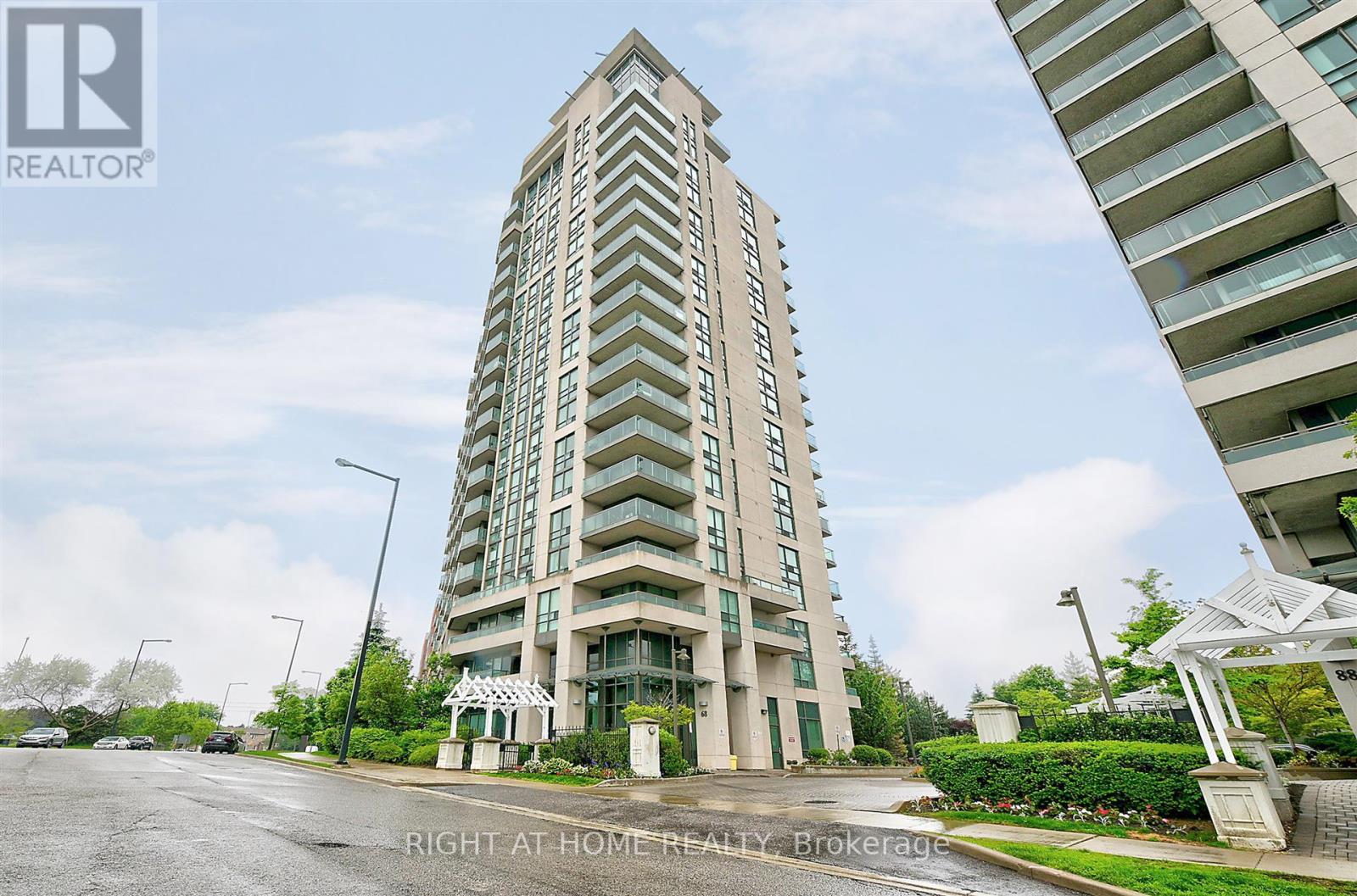 1612 - 68 GRANGEWAY AVENUE, Toronto, Ontario