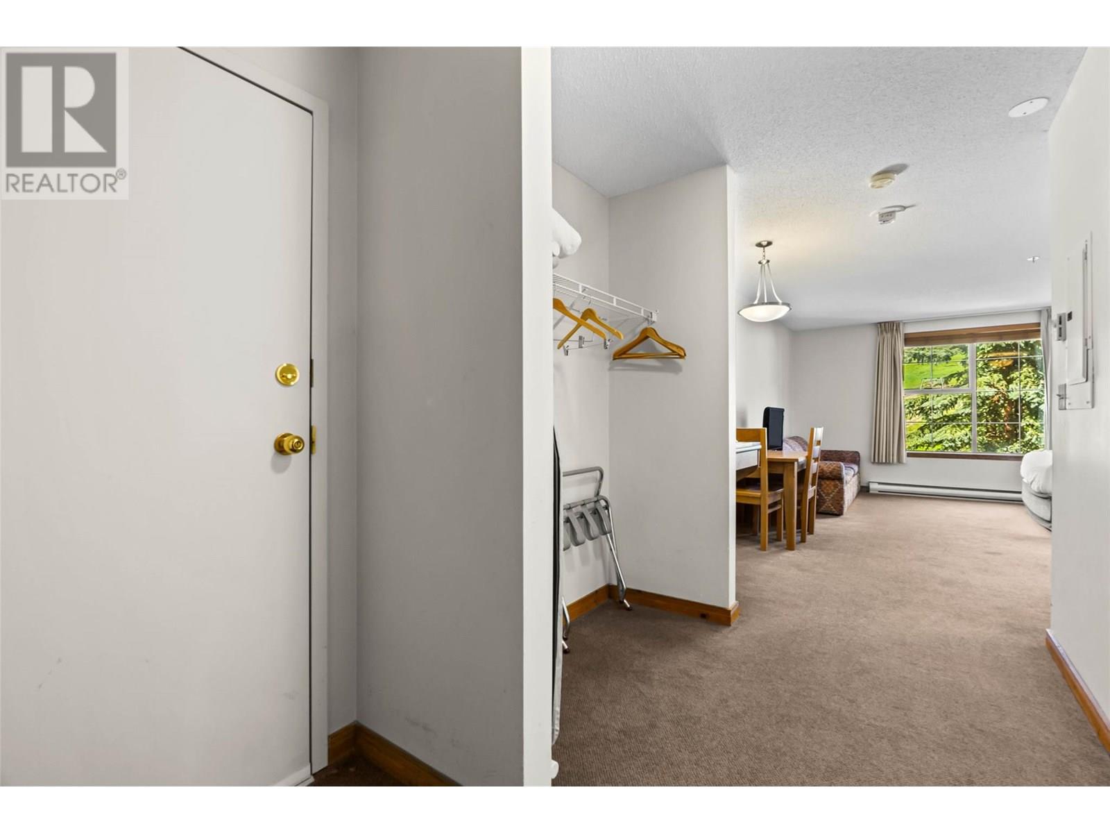 3160 Creekside Way Unit# 312, Sun Peaks, British Columbia  V0E 5N0 - Photo 4 - 10351467