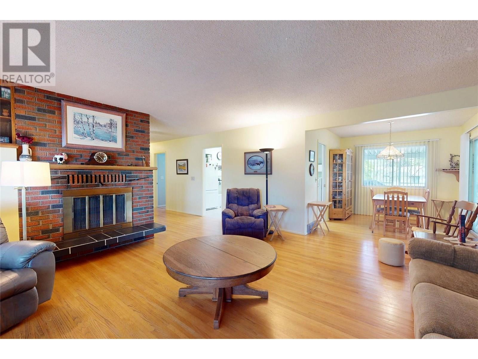 1846 Upland Avenue, Kelowna, British Columbia  V1Y 4G7 - Photo 5 - 10351301