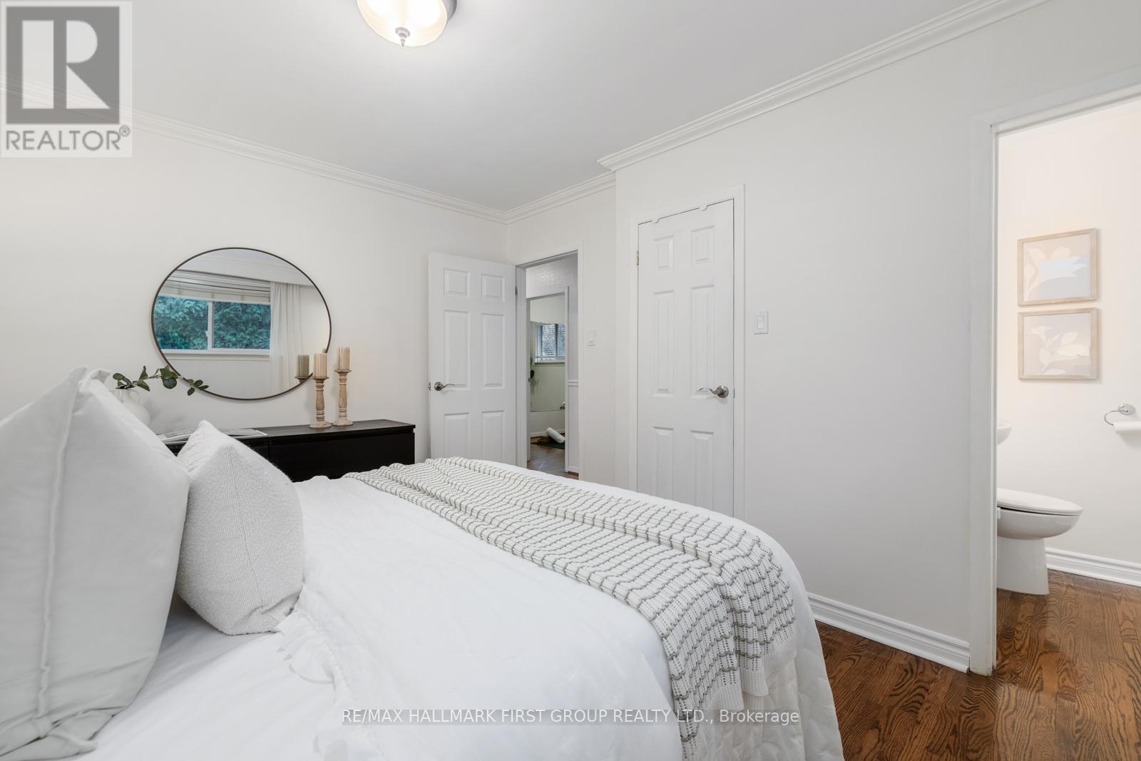 2647 Misener Crescent, Mississauga, Ontario  L5K 1M9 - Photo 12 - W12211139