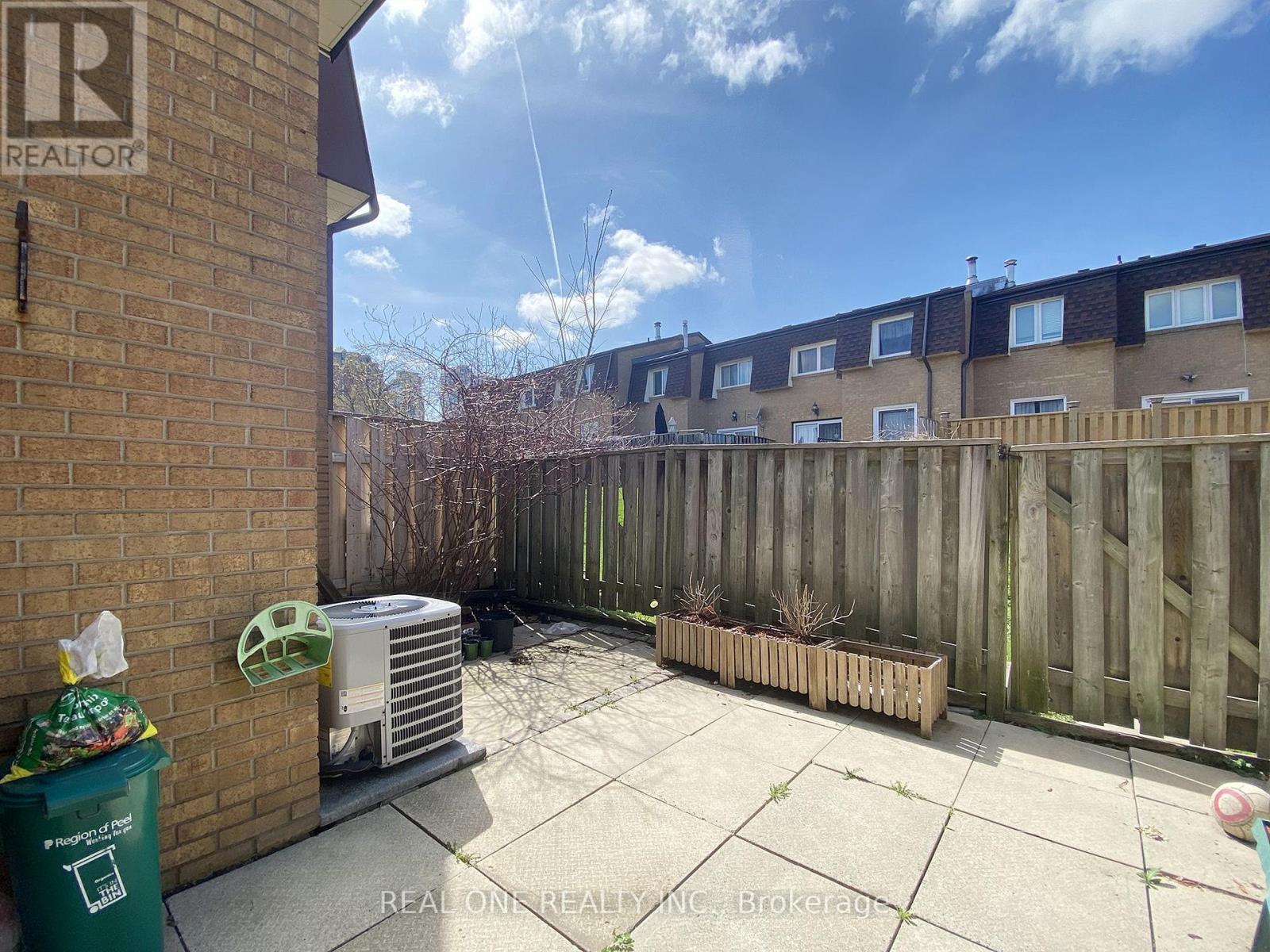 89 - 41 Mississauga Valley Boulevard, Mississauga, Ontario  L5A 3N5 - Photo 19 - W12211143