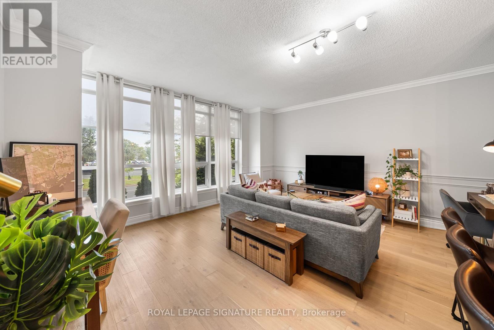 202 - 1900 LAKESHORE BOULEVARD W, Toronto, Ontario
