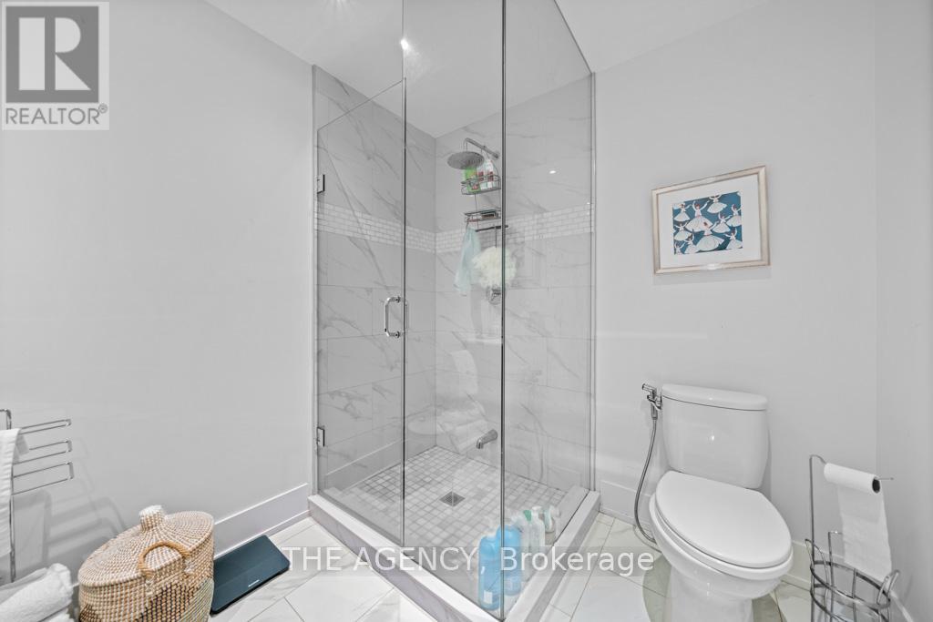 507 Nairn Avenue, Toronto (Caledonia-Fairbank), Ontario  M6E 4J2 - Photo 26 - W12211163