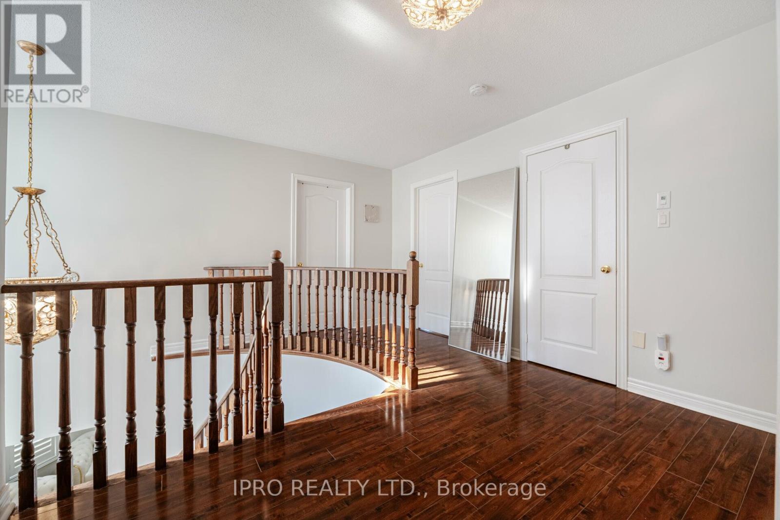 49 Australia Drive, Brampton, Ontario  L6R 3G1 - Photo 25 - W12211190