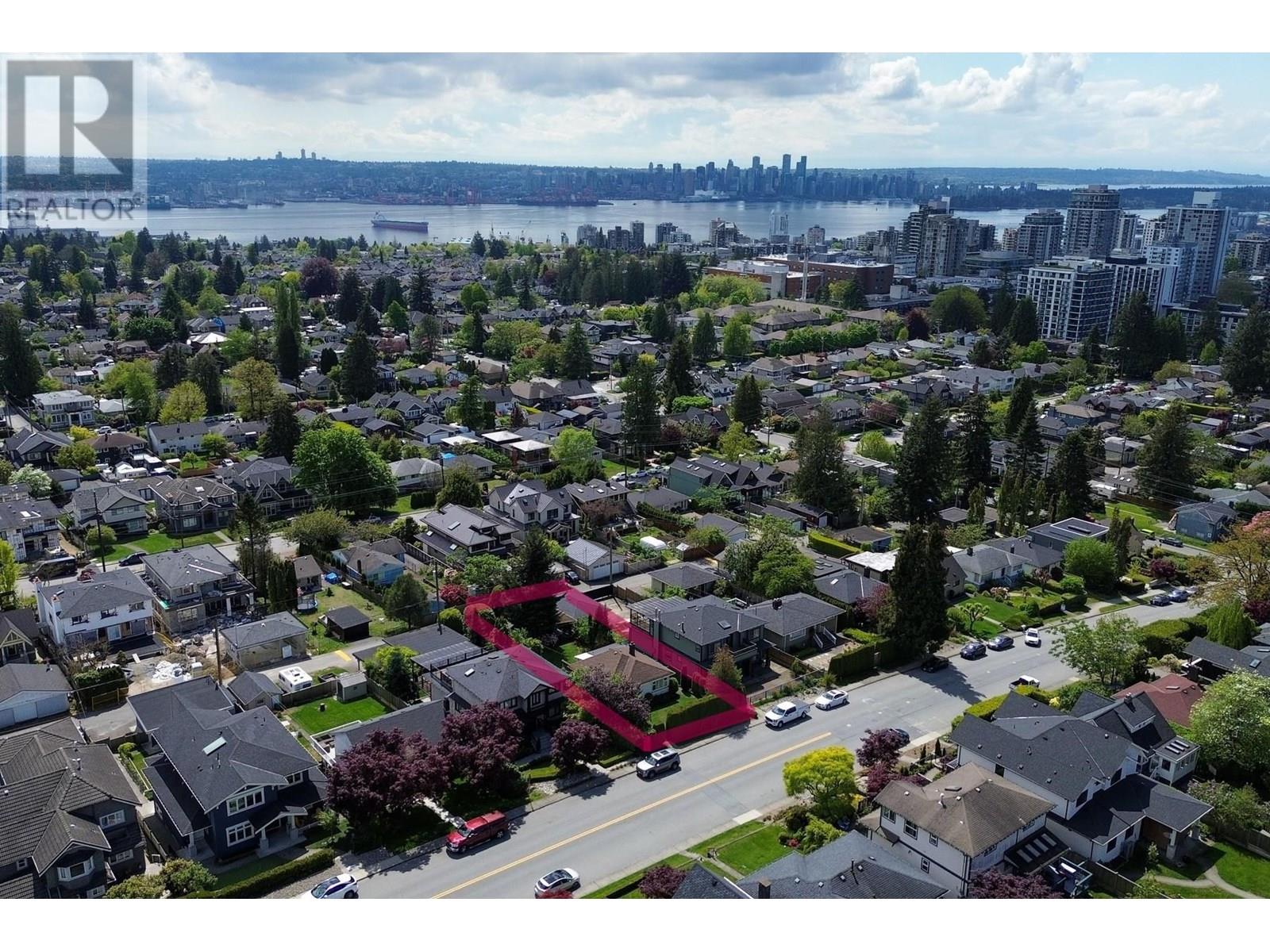 443 E 17th Street, North Vancouver, British Columbia  V7L 2W3 - Photo 14 - R3013890