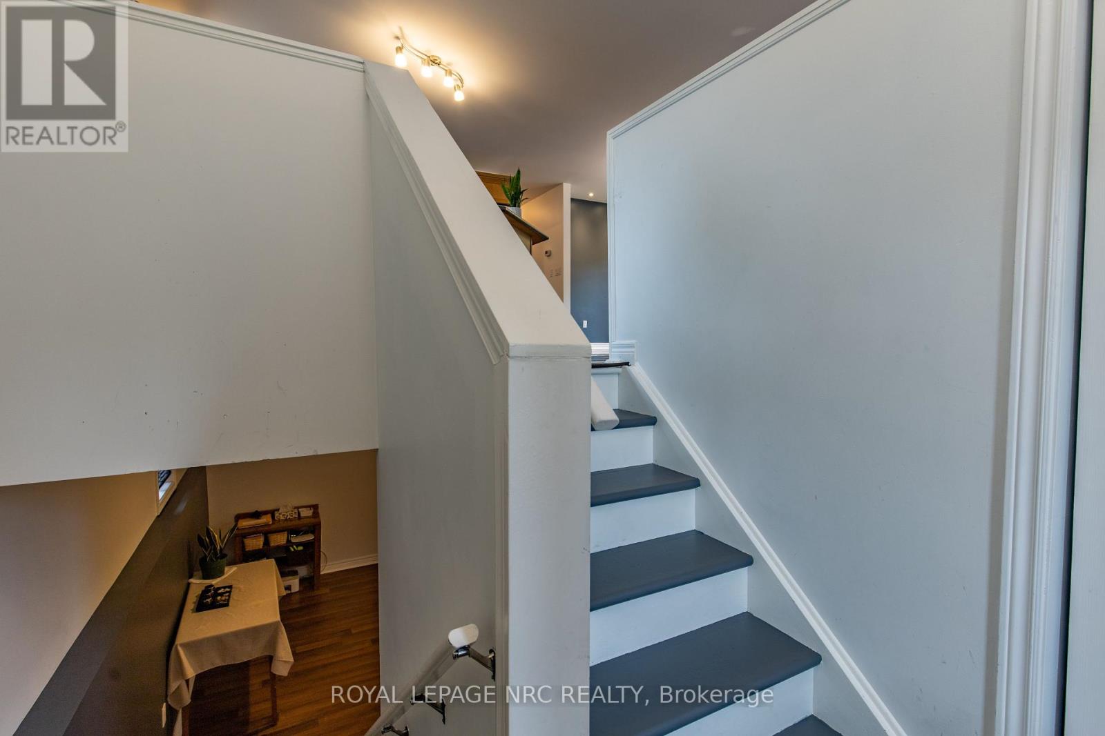 925 Oakhill Boulevard, Fort Erie (Ridgeway), Ontario  L0S 1N0 - Photo 12 - X12211211