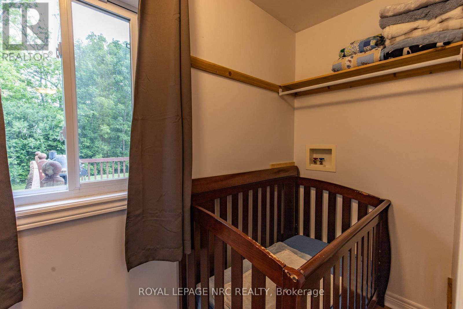 925 Oakhill Boulevard, Fort Erie (Ridgeway), Ontario  L0S 1N0 - Photo 28 - X12211211