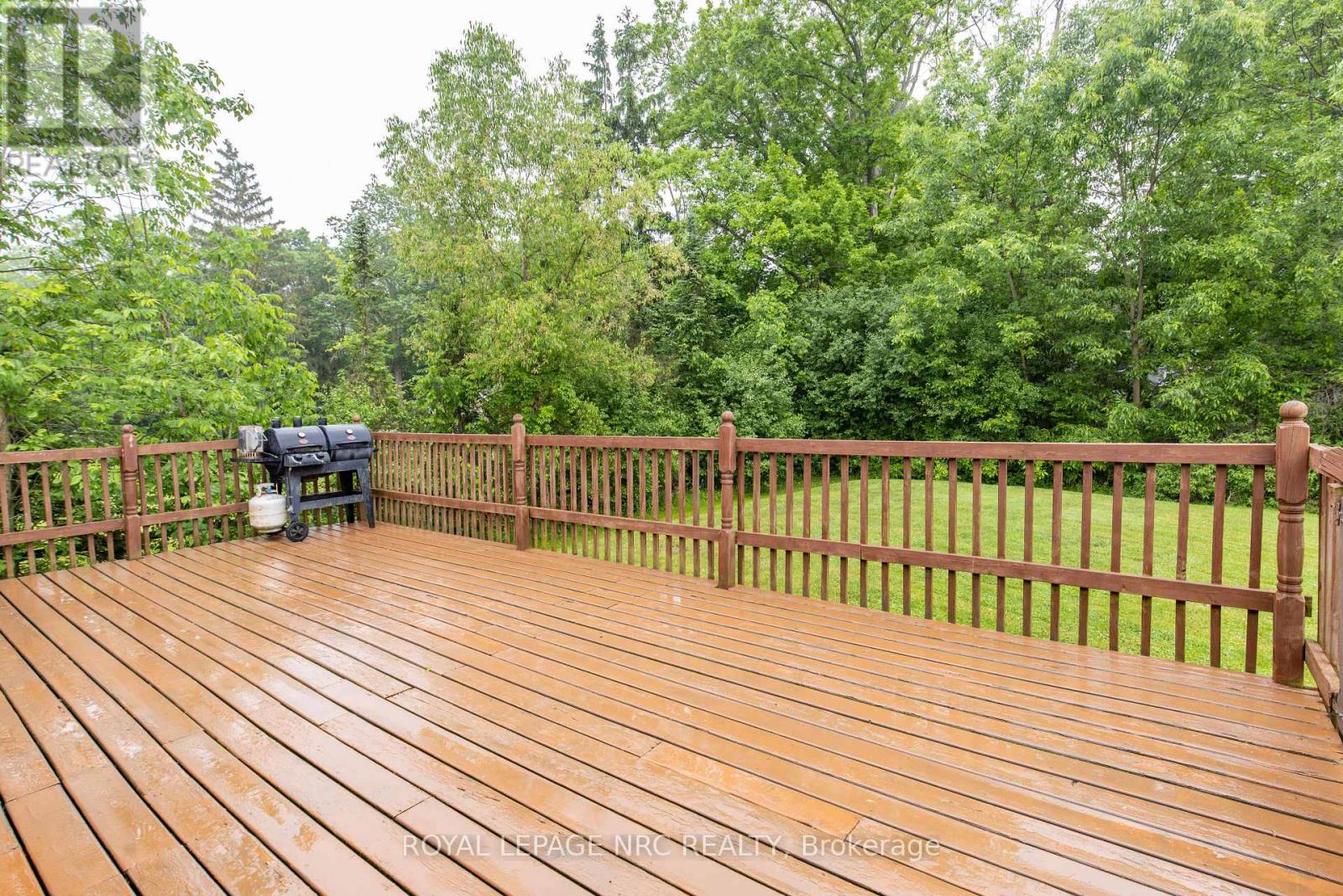 925 Oakhill Boulevard, Fort Erie (Ridgeway), Ontario  L0S 1N0 - Photo 8 - X12211211