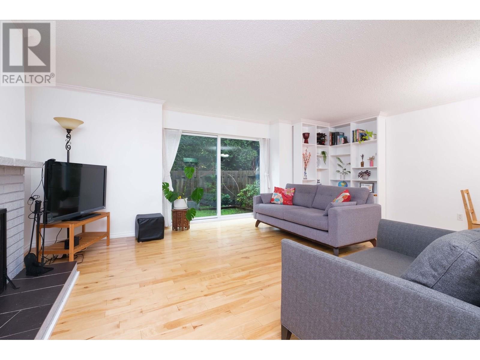 829 Old Lillooet Road, North Vancouver, British Columbia  V7J 2H6 - Photo 4 - R3013898