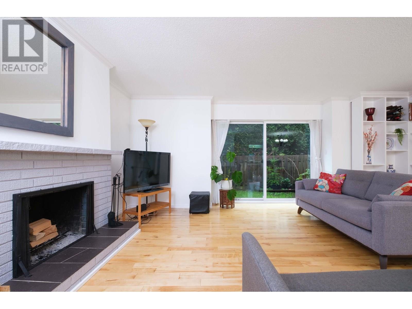 829 Old Lillooet Road, North Vancouver, British Columbia  V7J 2H6 - Photo 5 - R3013898