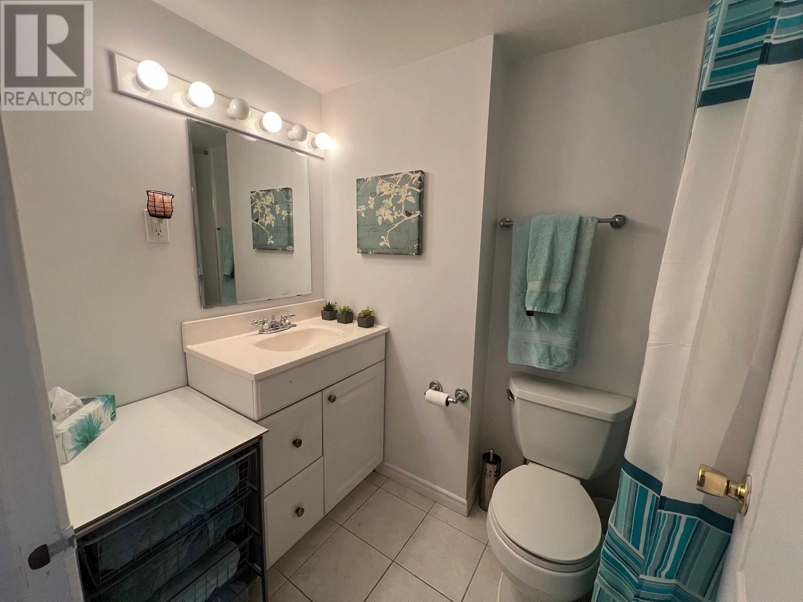 103 555 W 28th Street, North Vancouver, British Columbia  V7N 2J7 - Photo 13 - R3013902