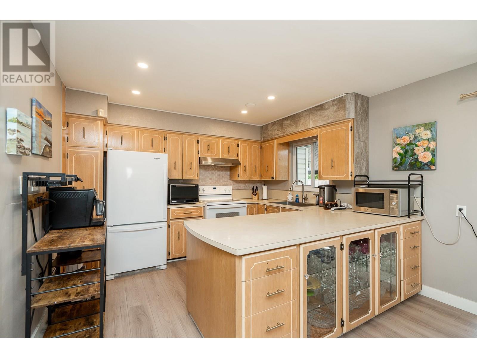 3841 Inverness Street, Port Coquitlam, British Columbia  V3B 3B9 - Photo 12 - R3013926