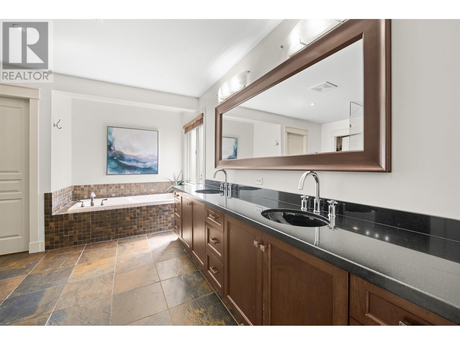 2867 Mclaren Court, Coquitlam, British Columbia  V3B 8G2 - Photo 21 - R3013931