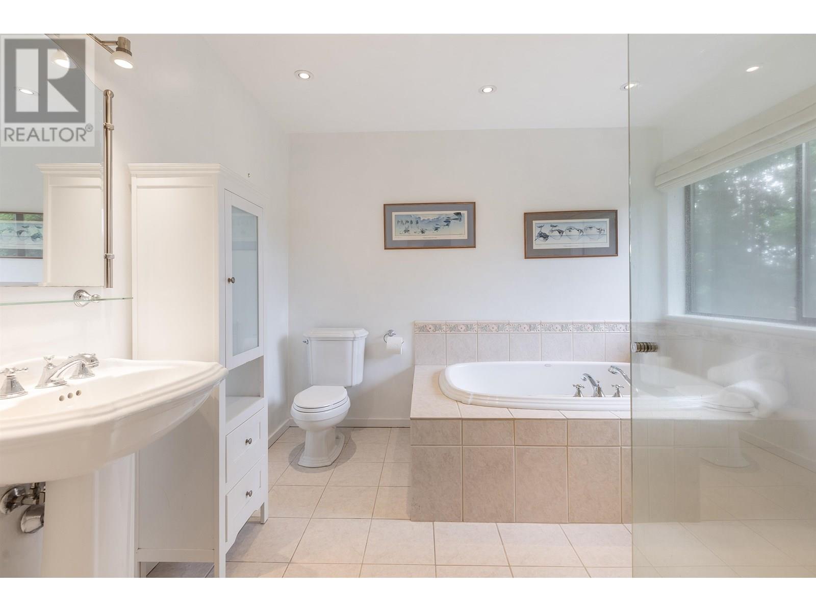 5704 Westport Road, West Vancouver, British Columbia  V7W 1V4 - Photo 21 - R3013973