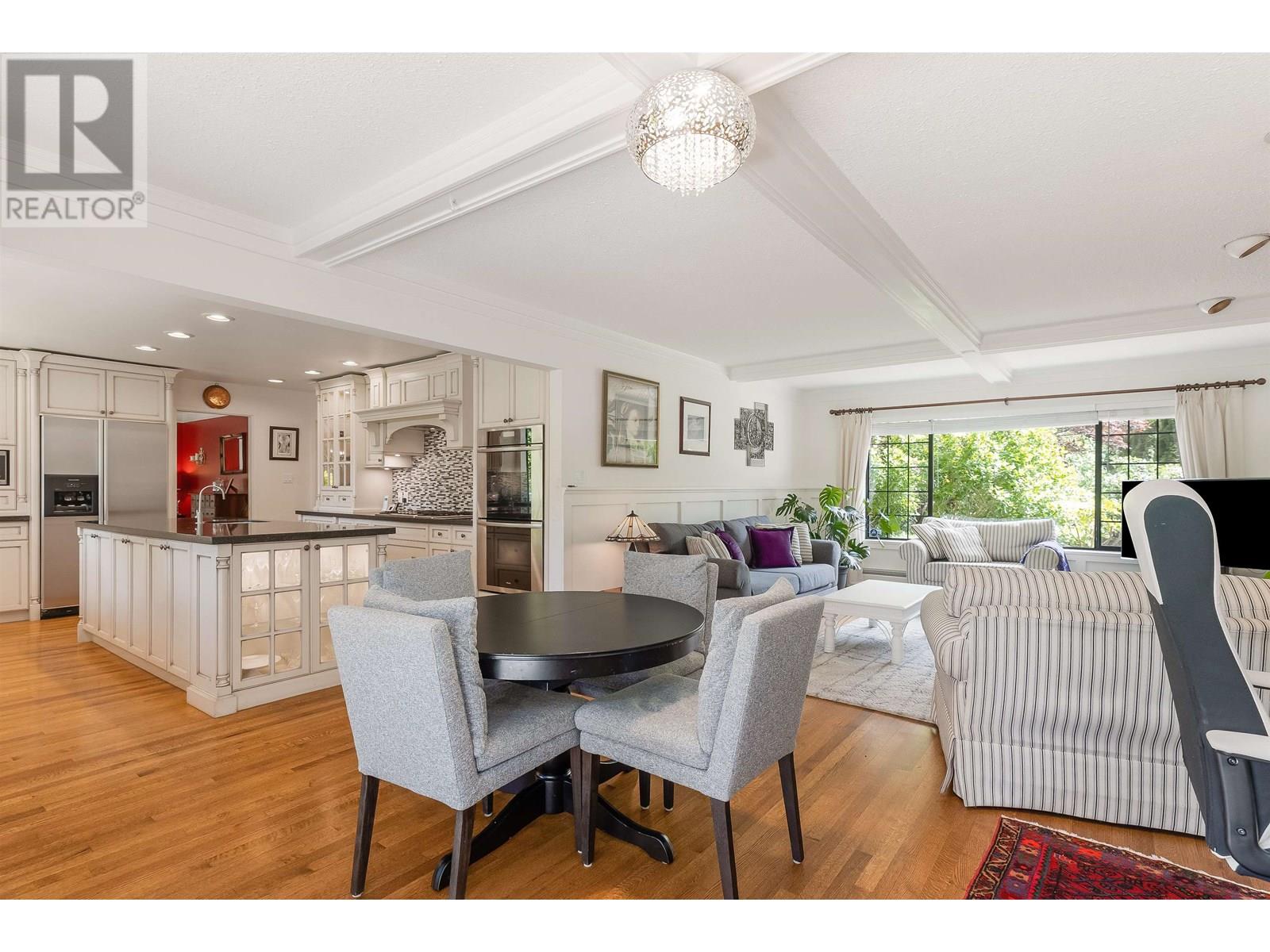 5704 Westport Road, West Vancouver, British Columbia  V7W 1V4 - Photo 3 - R3013973