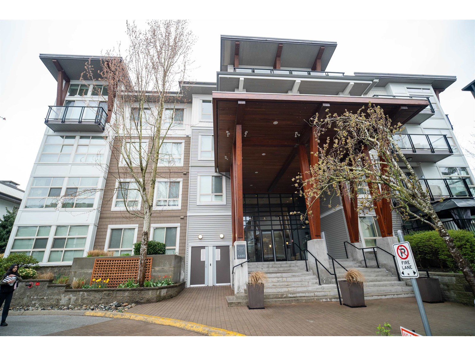 216 6688 120 Street, Surrey, British Columbia  V3W 1T8 - Photo 1 - R3013536