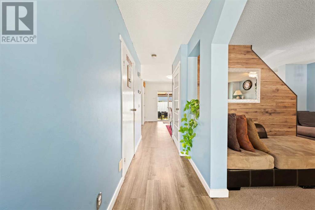 211 Bridlewood Avenue Sw, Calgary, Alberta  T2Y 4L2 - Photo 3 - A2222571