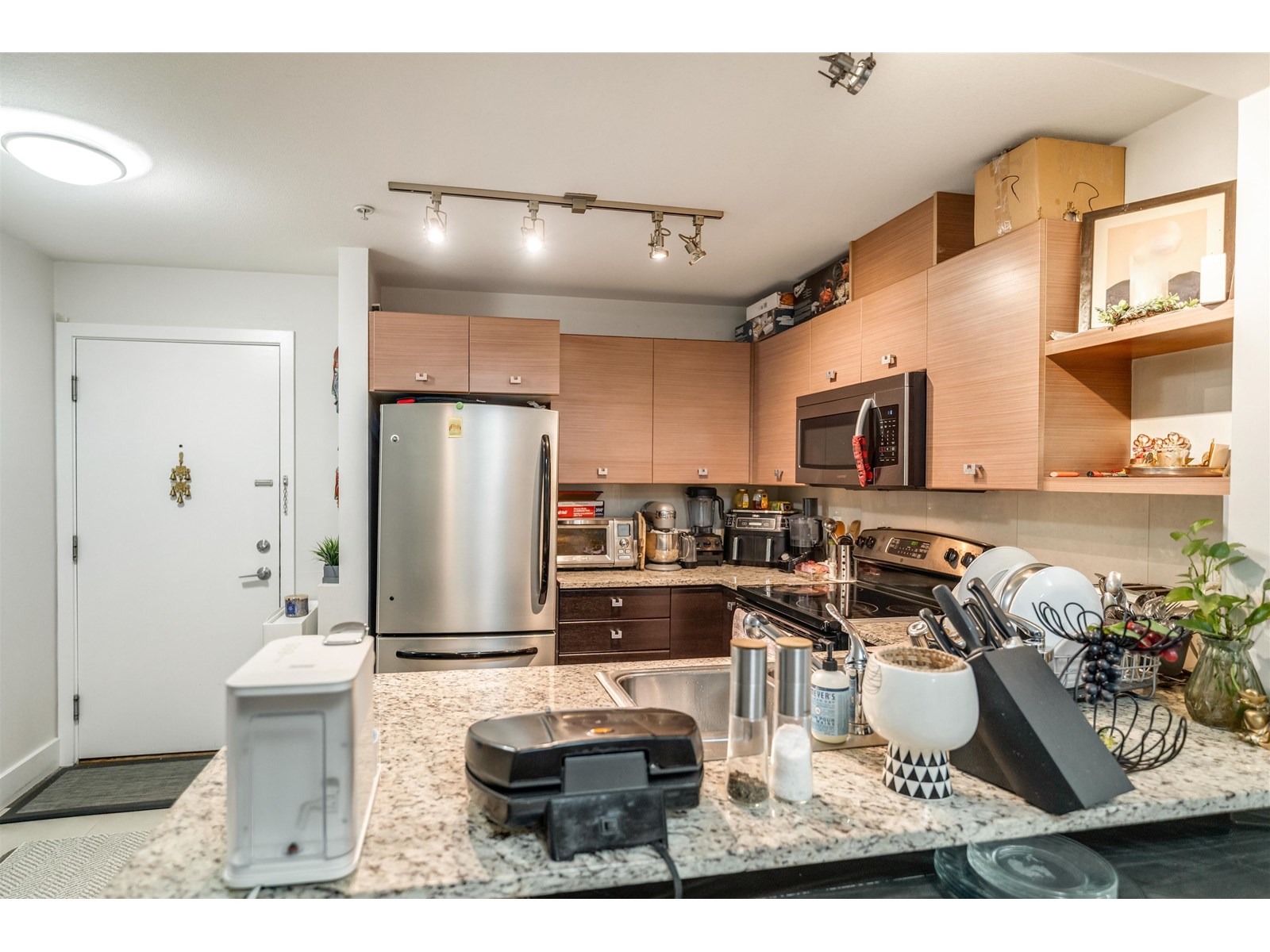 216 6688 120 Street, Surrey, British Columbia  V3W 1T8 - Photo 3 - R3013536