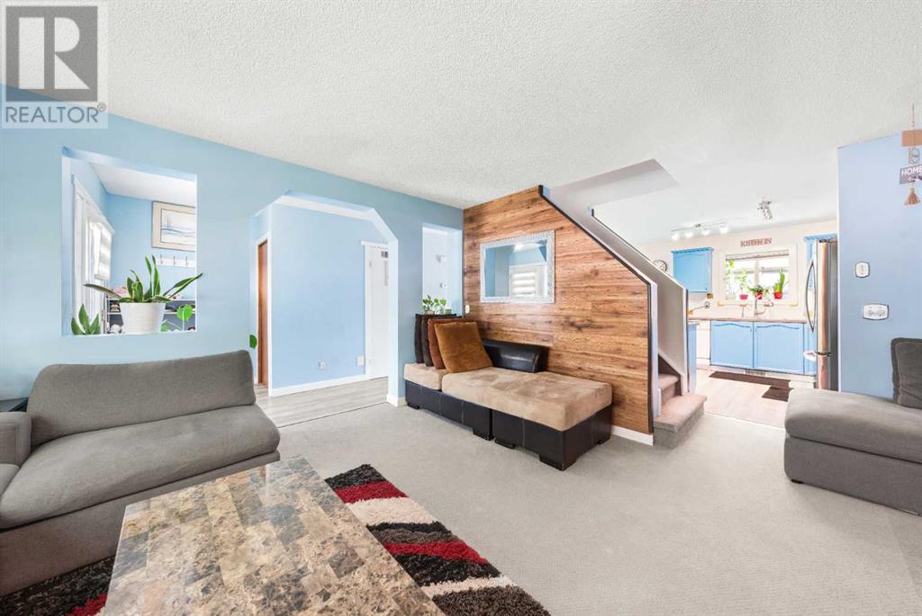211 Bridlewood Avenue Sw, Calgary, Alberta  T2Y 4L2 - Photo 6 - A2222571