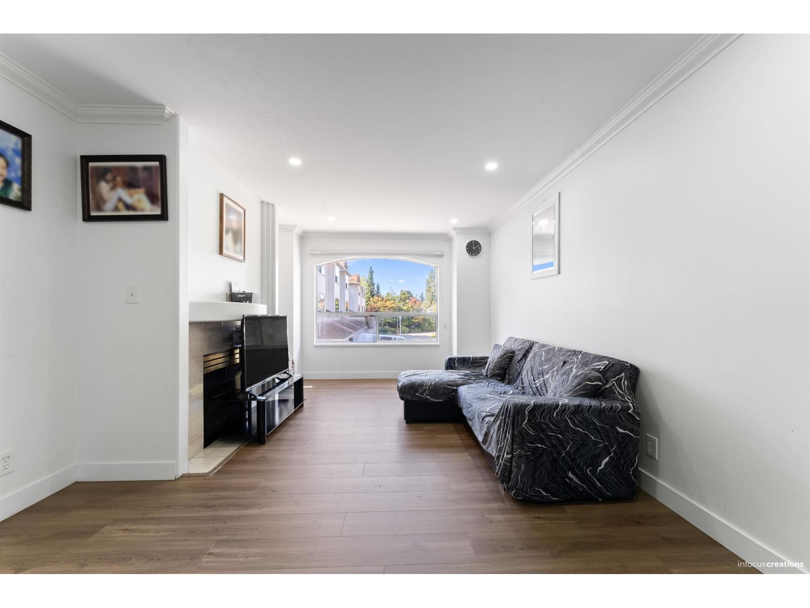 21 7140 132 Street, Surrey, British Columbia  V3W 1J5 - Photo 2 - R3013412