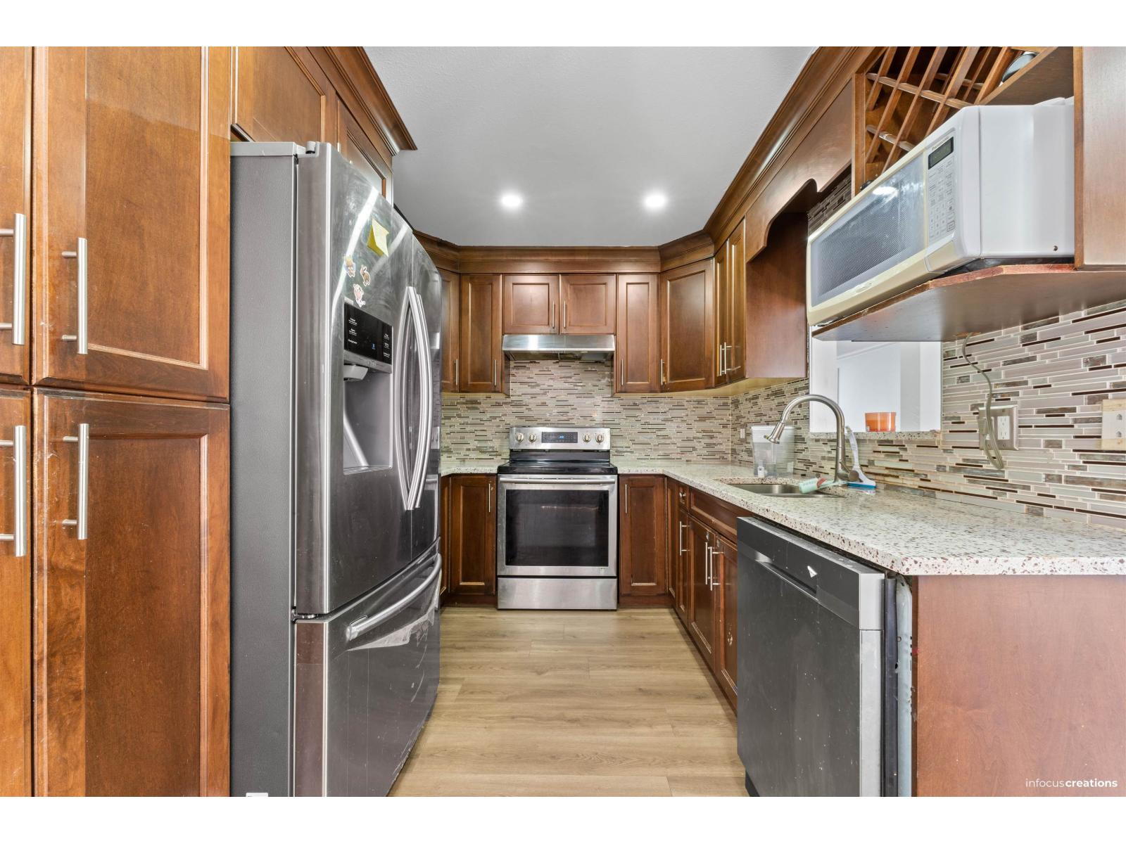 21 7140 132 Street, Surrey, British Columbia  V3W 1J5 - Photo 11 - R3013412