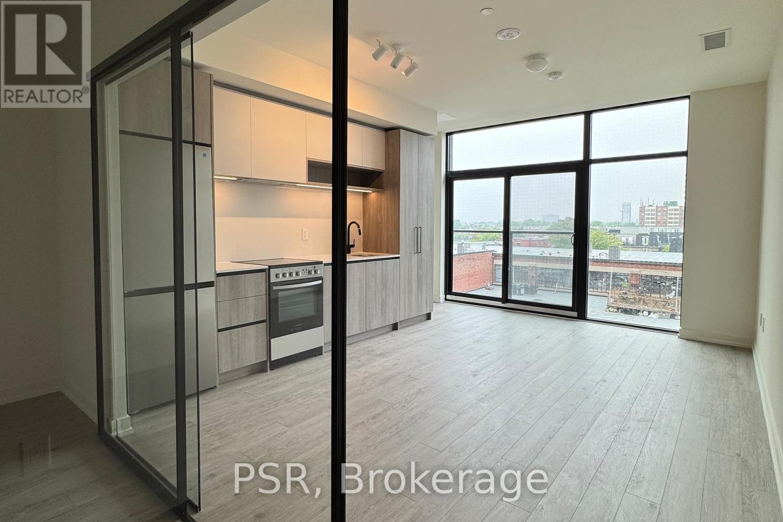 512 - 181 Sterling Road, Toronto, Ontario  M6R 2B2 - Photo 2 - C12211223