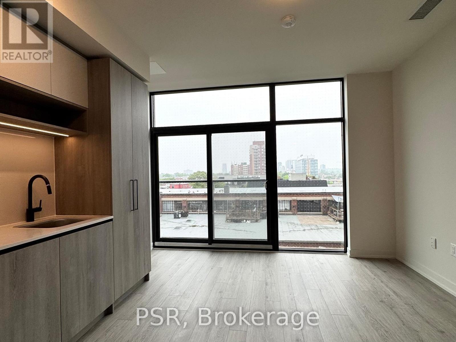 512 - 181 Sterling Road, Toronto, Ontario  M6R 2B2 - Photo 6 - C12211223