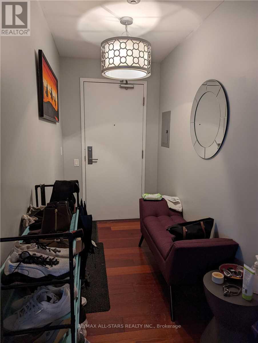 906 - 38 Niagara Street, Toronto, Ontario  M5V 3X1 - Photo 4 - C12211244