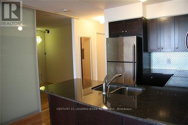 3004 - 2181 Yonge Street, Toronto (Mount Pleasant West), Ontario  M4S 3H7 - Photo 14 - C12211092