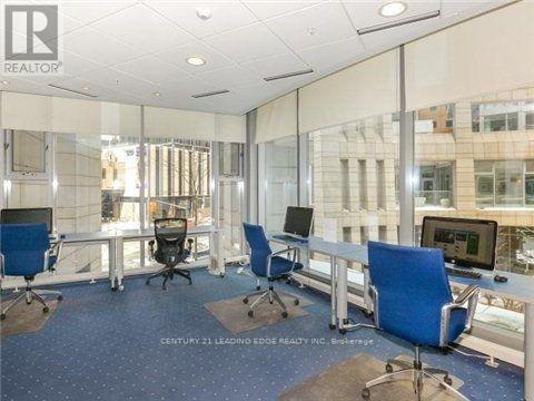 3004 - 2181 Yonge Street, Toronto (Mount Pleasant West), Ontario  M4S 3H7 - Photo 4 - C12211092