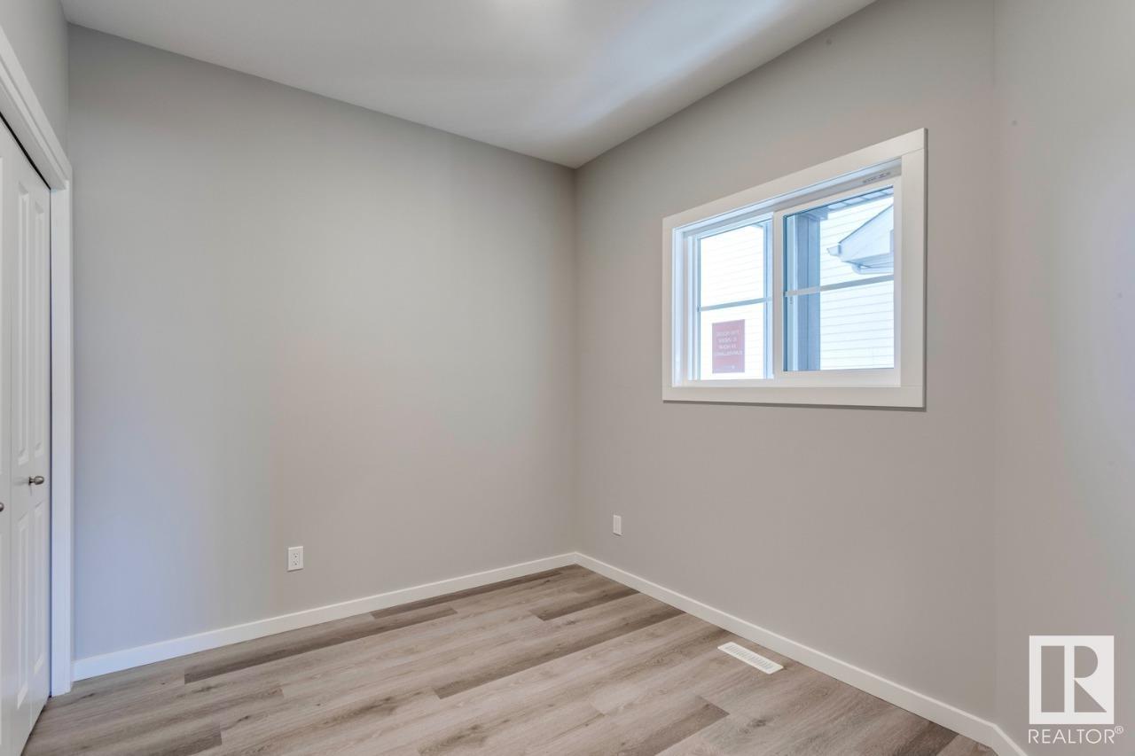Property at 46 GAMBEL LO image 2