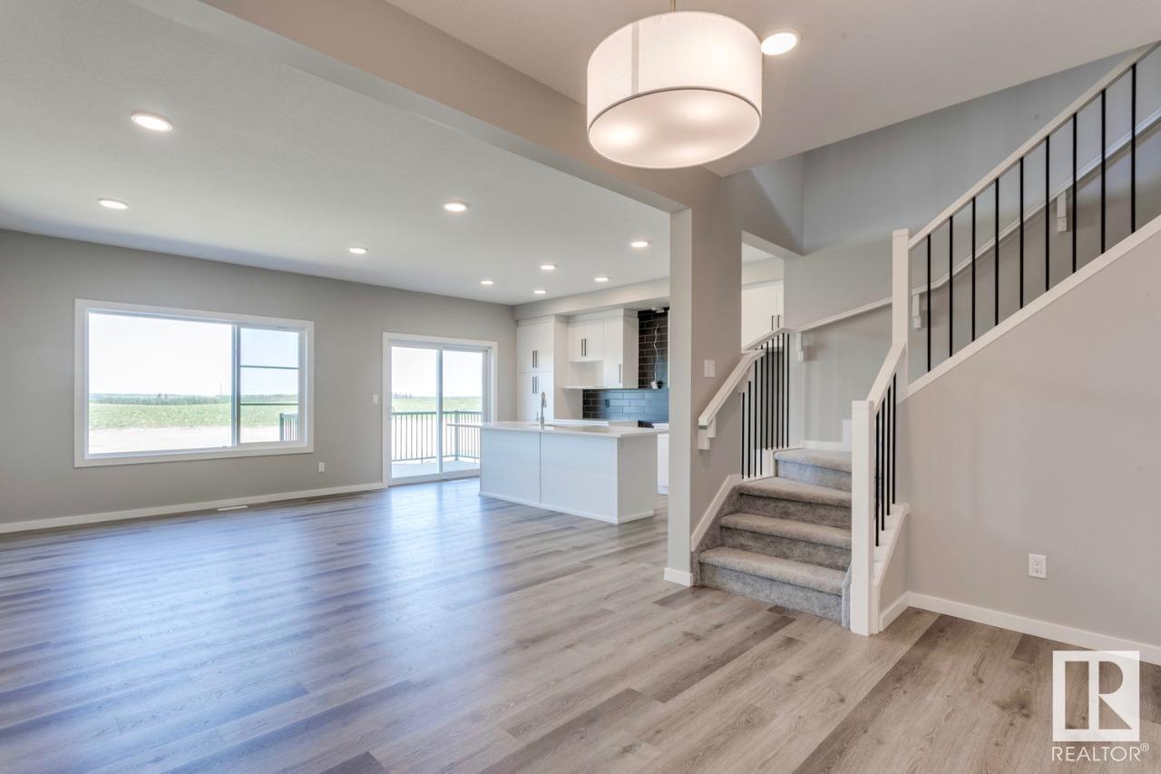Property at 46 GAMBEL LO image 5