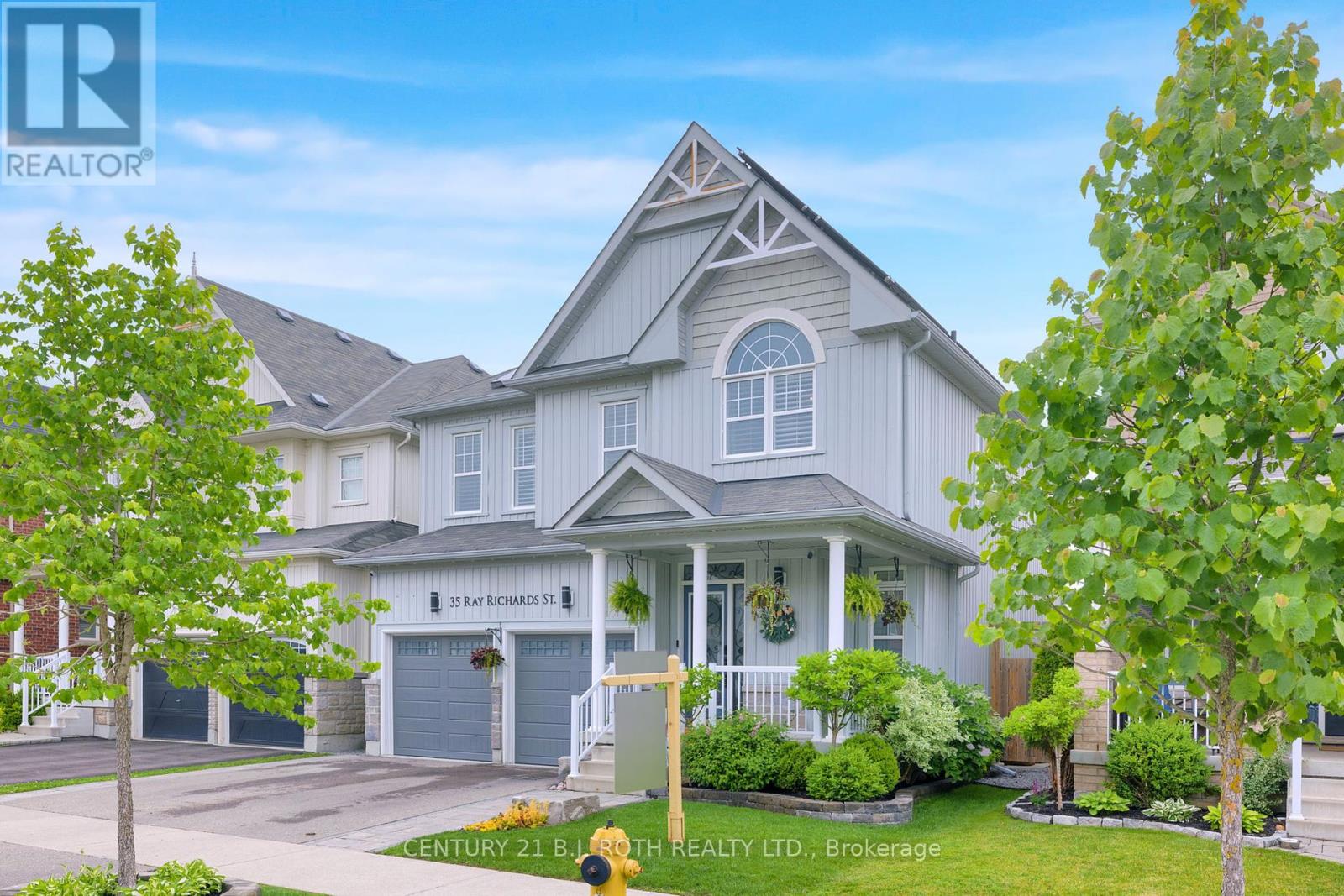 35 Ray Richards Street, Clarington (Bowmanville), Ontario  L1C 0S9 - Photo 2 - E12211227