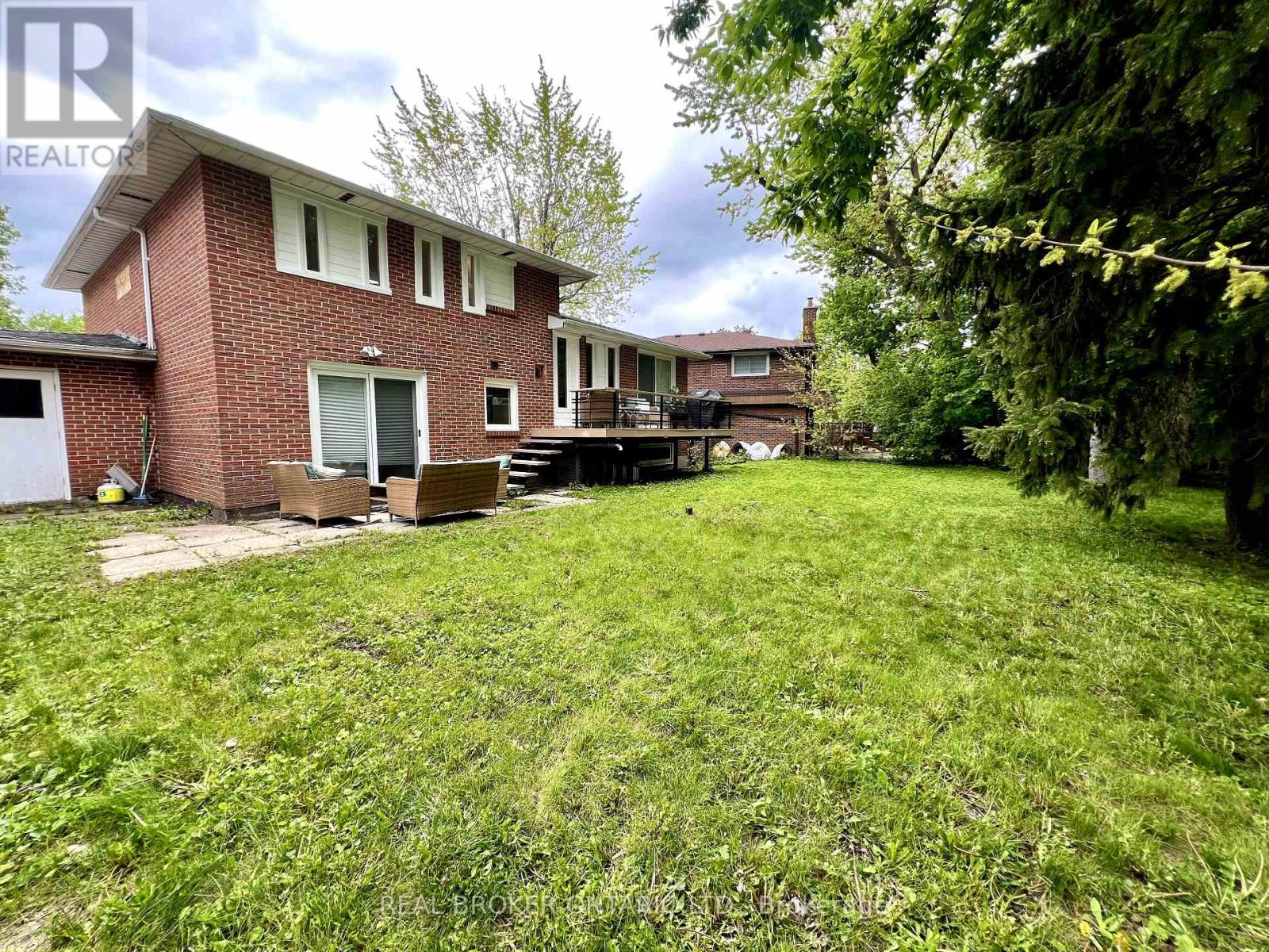 51 Castlemere Crescent, Toronto, Ontario  M1W 1K4 - Photo 26 - E12211232