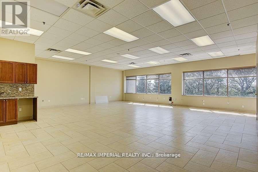 3 - 8111 Jane Street, Vaughan (Concord), Ontario  L4K 4L7 - Photo 14 - N12211214