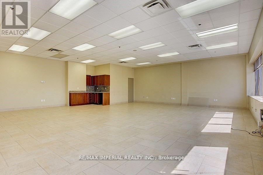 3 - 8111 Jane Street, Vaughan (Concord), Ontario  L4K 4L7 - Photo 16 - N12211214