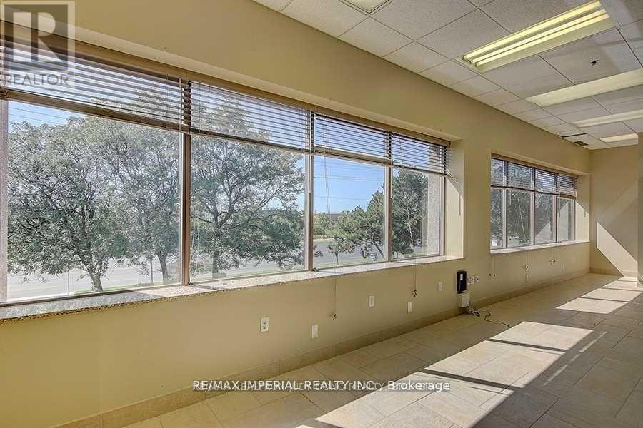 3 - 8111 Jane Street, Vaughan (Concord), Ontario  L4K 4L7 - Photo 18 - N12211214