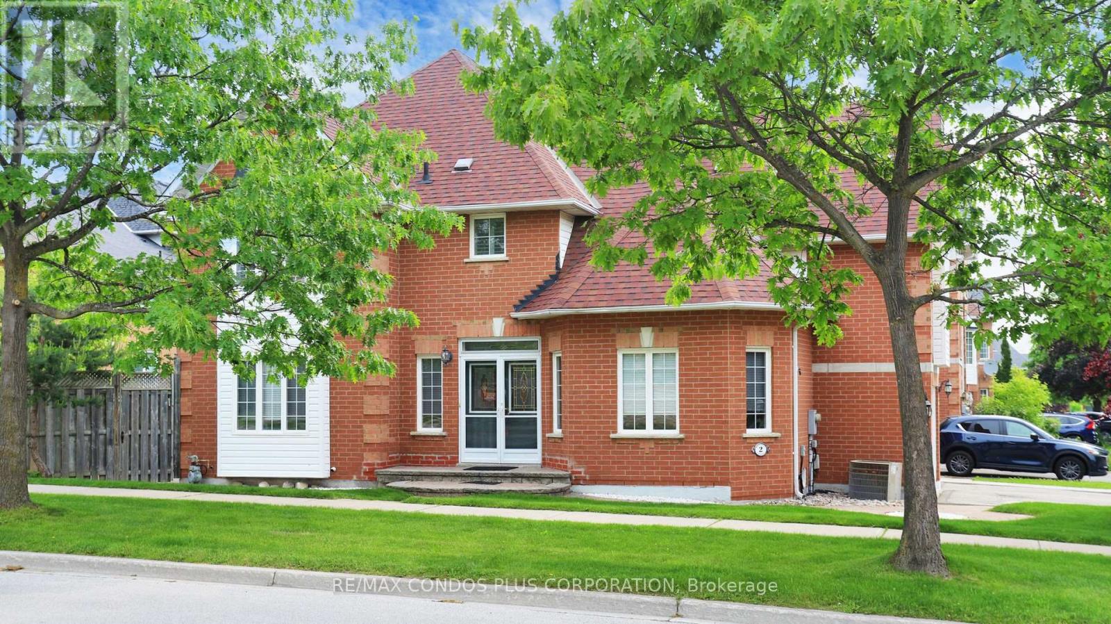 2 Royal Chapin Crescent, Richmond Hill (Westbrook), Ontario  L4S 1Z9 - Photo 2 - N12211222