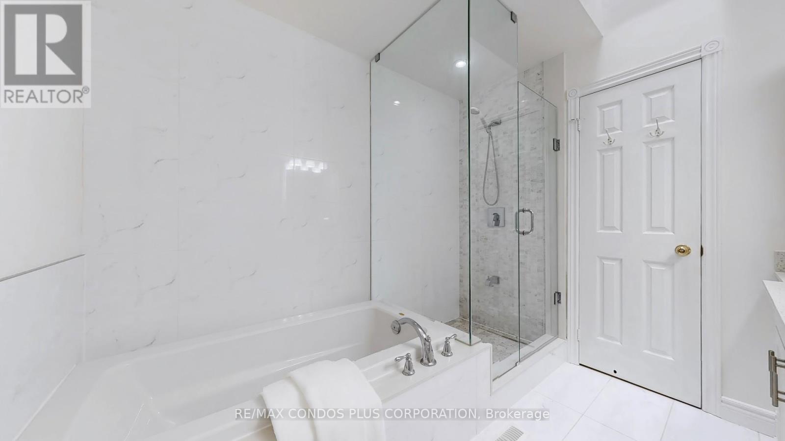 2 Royal Chapin Crescent, Richmond Hill (Westbrook), Ontario  L4S 1Z9 - Photo 22 - N12211222