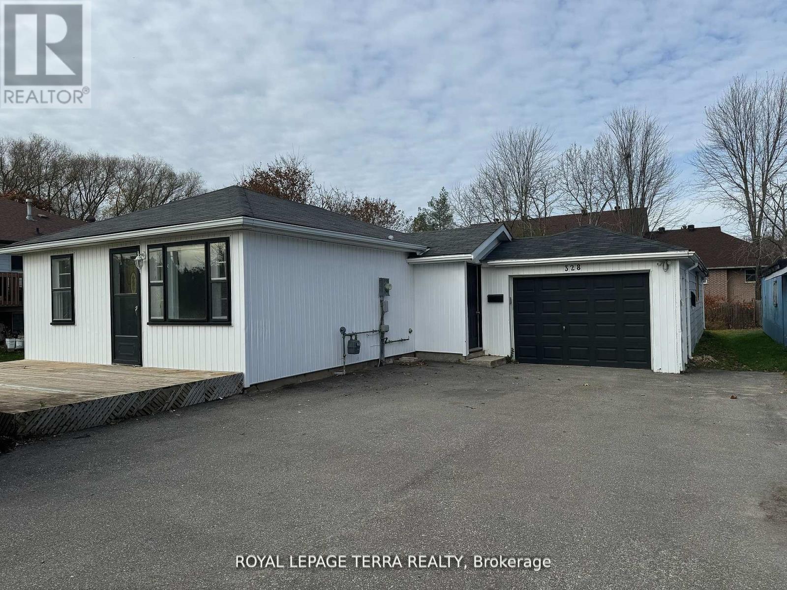 328 Little Avenue, Barrie, Ontario  L4N 2Z6 - Photo 1 - S12211217